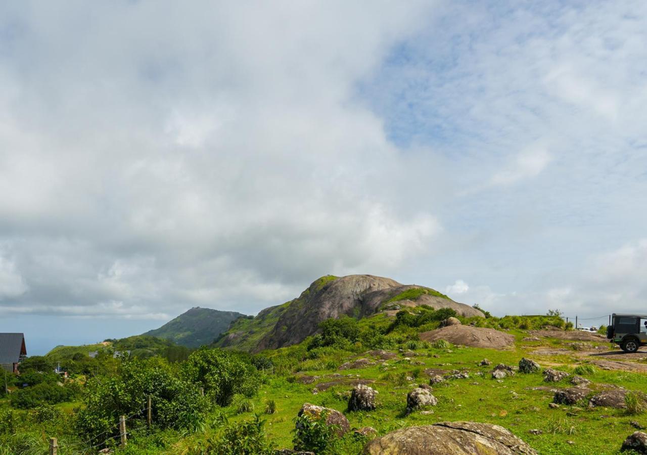 Tiyans Stone Castle Private Tea Villa Vagamon By Voye Homes Bagian luar foto