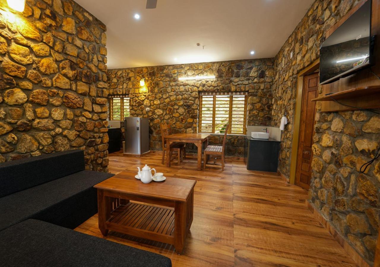 Tiyans Stone Castle Private Tea Villa Vagamon By Voye Homes Bagian luar foto